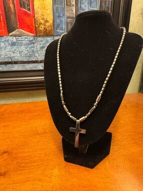 Unisex Hematite Beaded Cross Pendant Necklace - Unbranded